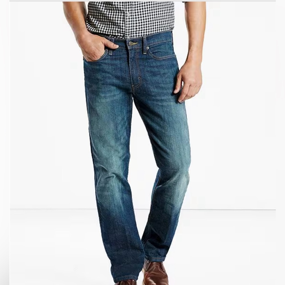 Levi’s 505 men’s 36/34 straight leg medium wash denim jeans